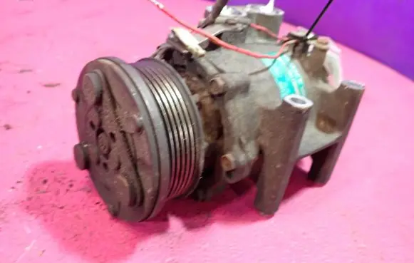 Ford Ka Air conditioning (A/C) compressor (pump) 5S5119D629AA