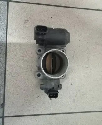 Toyota Hilux (AN10, AN20, AN30) Throttle body valve 0000