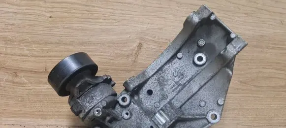 Volvo V50 Generator/alternator bracket 9682367380