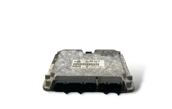 Volkswagen Golf IV Engine control unit/module 0261206324 06A906018EF 26SA6040