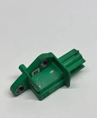 Volkswagen Golf V Airbag deployment crash/impact sensor 1K0909606 5WK437
