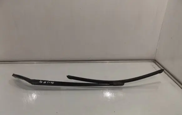 Audi A6 S6 C6 4F Front wiper blade arm 