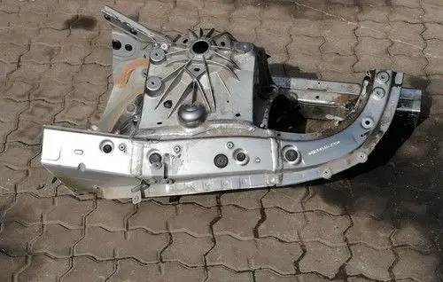 BMW M5 F90 Front arch 41007446652