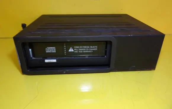 Jaguar S-Type CD/DVD changer XW4F18C830A