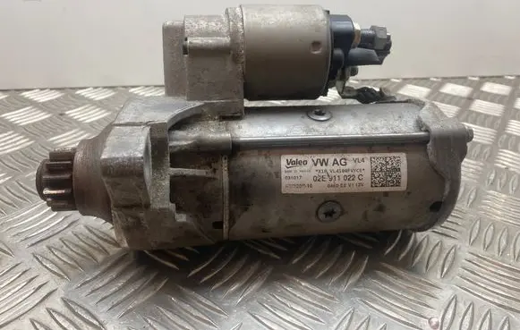 Volkswagen PASSAT B8 Starter motor 02E911022C