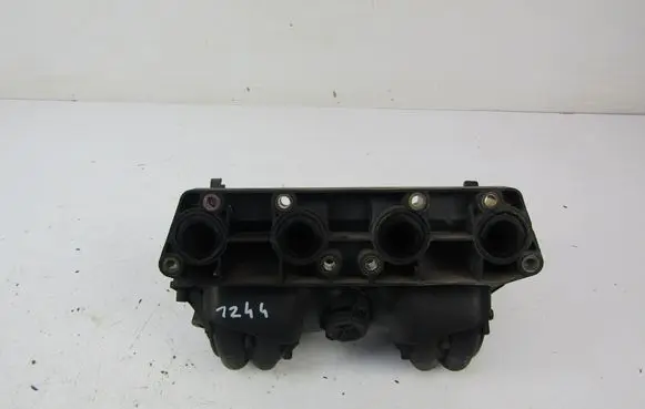 Volkswagen Polo III 6N 6N2 6NF Intake manifold 