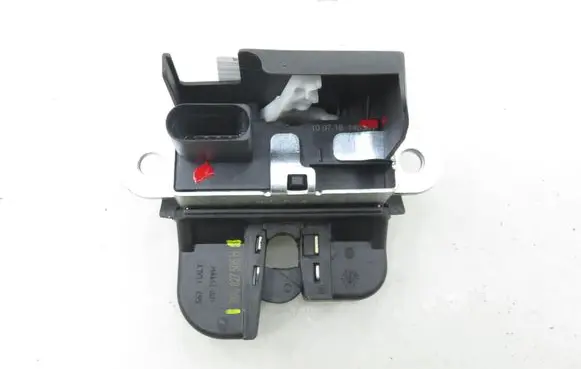 Volkswagen Tiguan Tailgate/trunk/boot lock/catch/latch 5M0827505H
