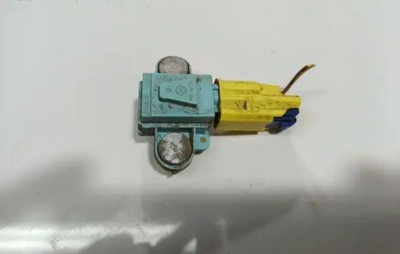 Audi A6 S6 C6 4F Airbag deployment crash/impact sensor 4F0955557