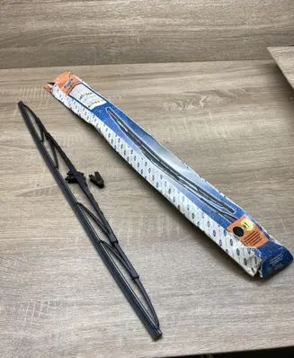 Ford Focus Windshield/front glass wiper blade 4U7J17528EA