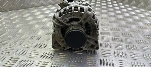 Mercedes-Benz A W176 Generator/alternator A0009063822