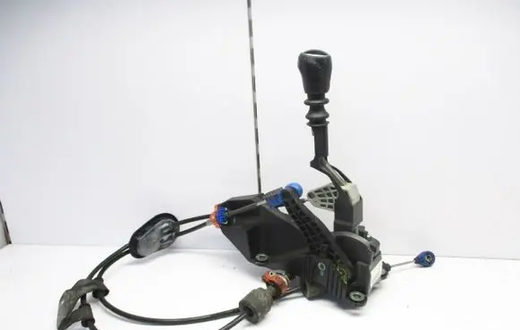 Nissan Qashqai Gear selector/shifter in gearbox 