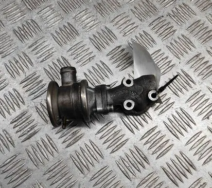 Audi A4 S4 B6 8E 8H EGR valve 06B131817E