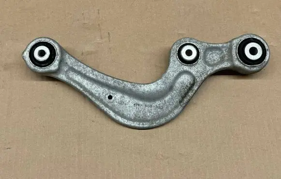 Audi Q7 4M Rear control arm 4M0505323G