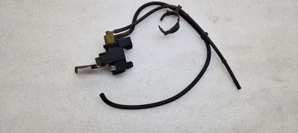 Suzuki Grand Vitara II Turbo solenoid valve 701152020