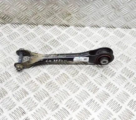 Tesla Model 3 Rear upper control arm/wishbone 104442700C