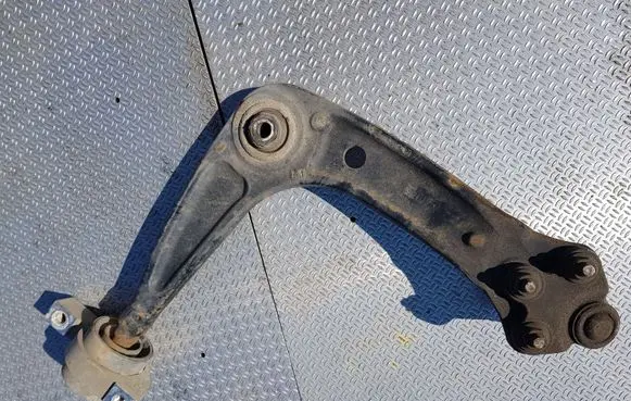 Peugeot 508 Front lower control arm/wishbone