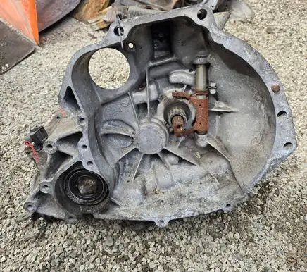 Nissan Primera Manual 5 speed gearbox 50Y6M