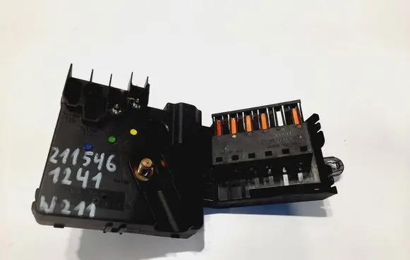 Mercedes-Benz E W211 Fuse box set