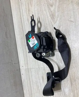 BMW 3 G20 G21 Rear seatbelt 636156500D