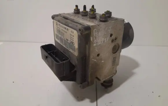Volkswagen PASSAT B6 ABS Pump 3C0614095M 15747502B 15747702