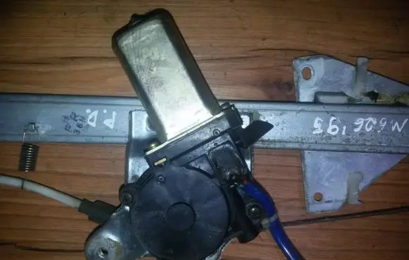 Mazda 626 Front door window regulator motor 3630161631 36301-61631