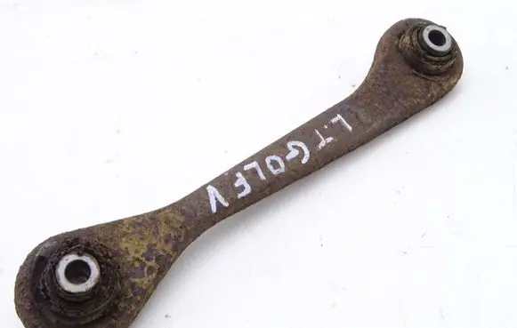 Volkswagen Golf V Rear control arm