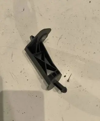 Audi A6 S6 C6 4F Air filter cleaner box bracket assembly 4F0133426A PA6GF30