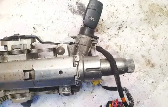 Audi A6 S6 C5 4B Ignition lock