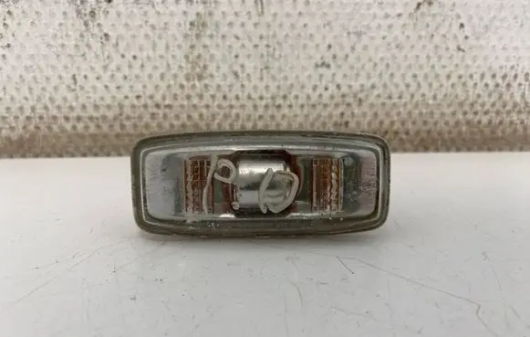 Nissan Murano Z50 Front fender indicator light