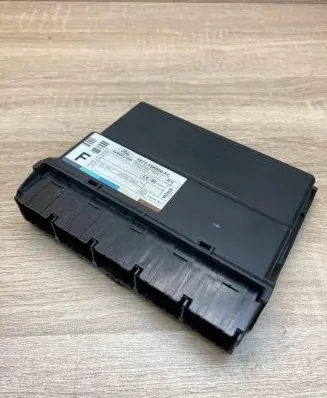 Ford Focus Comfort/convenience module 1S7T15K600FC 5WK48730E T83SA