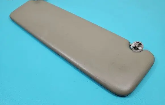 Sun visor