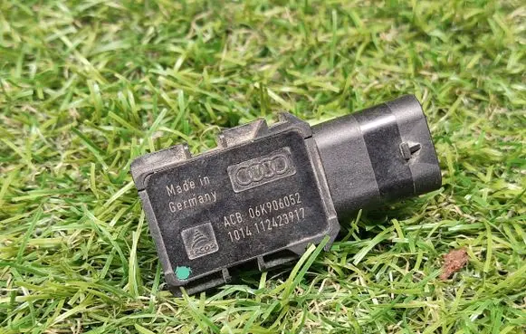 Audi A3 S3 8V Sensor 06K906052