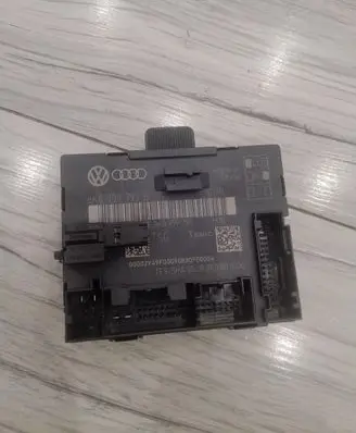 Audi A4 Allroad B8 Door control unit/module 8K0959793B