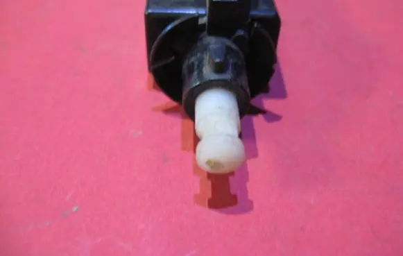 Mercedes-Benz E W211 Brake pedal sensor switch A0015452009