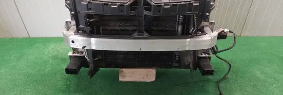 Citroen C4 II Picasso Radiator support slam panel 