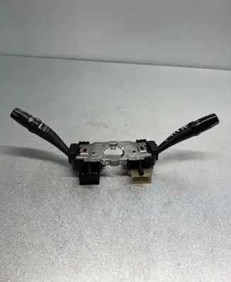 Hyundai Santa Fe Wiper control stalk ---