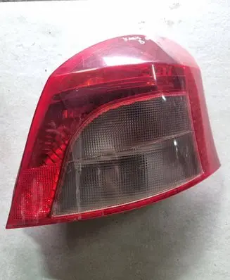 Toyota Yaris Rear/tail lights