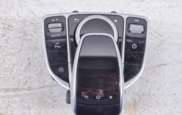 Mercedes-Benz C W205 Head unit multimedia control A2059008918