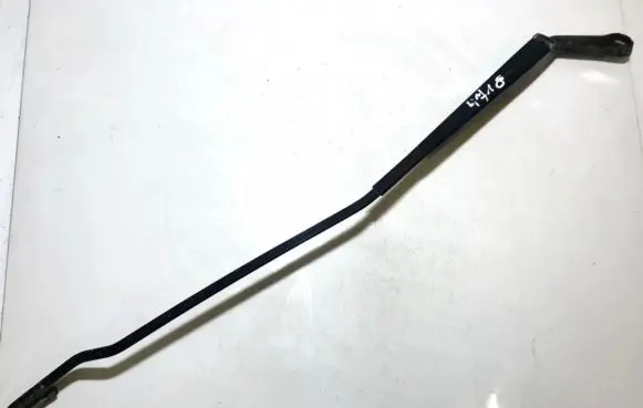 Skoda Octavia Mk1 (1U) Front wiper blade arm 1j1955410a