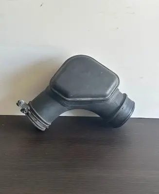 KIA Sportage Air intake duct part 281382Y310