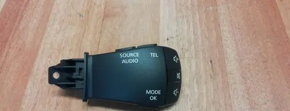 Renault Espace V (RFC) Head unit multimedia control 255520229R