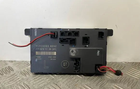 Mercedes-Benz E W211 Door control unit/module 2118701126
