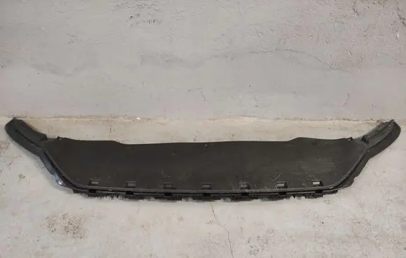 Volkswagen PASSAT B8 Front bumper skid plate/under tray 