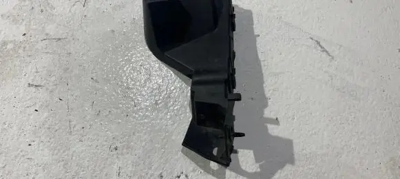 Audi Q5 SQ5 Front bumper mounting bracket 8R0807284