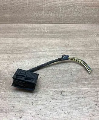 BMW 5 E60 E61 Plug wire 8352566