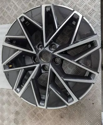 Skoda Octavia Mk4 R17 alloy rim 5E3601025C 5E3601025BC 5E3601025BM