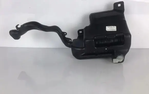 Mercedes-Benz GLA W156 Windshield washer fluid reservoir/tank A2468601160