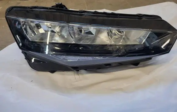 Skoda Scala Headlight/headlamp 655941016
