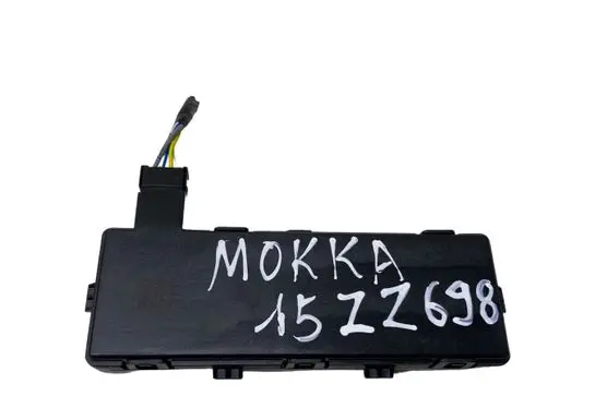 Opel Mokka Antenna control unit 13503204