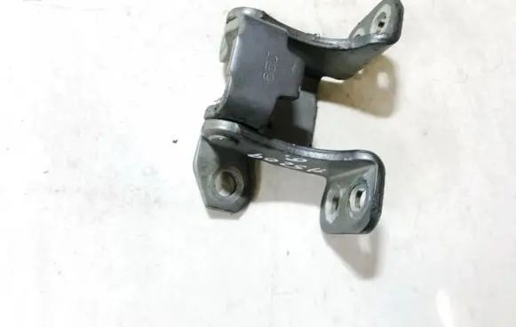 Suzuki Grand Vitara II Tailgate/trunk/boot hinge